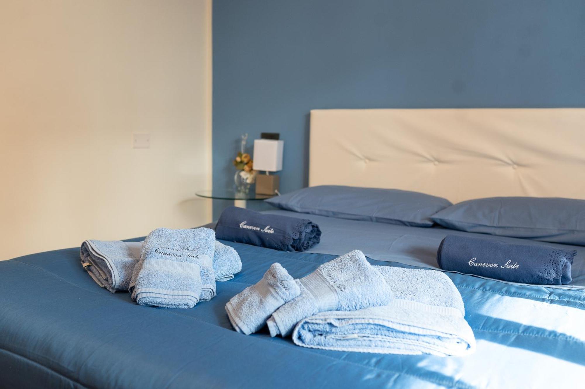 Canevon Suite Apartment Бардолино Экстерьер фото
