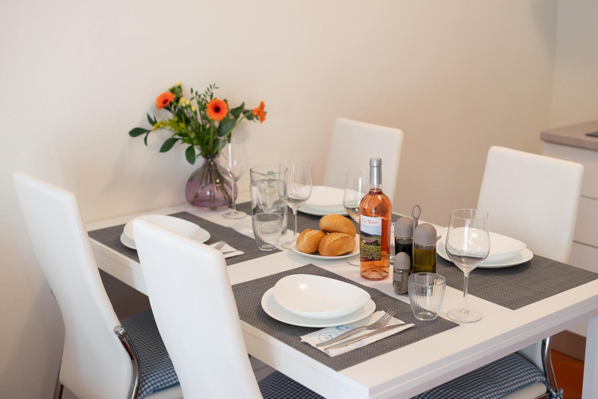 Canevon Suite Apartment Бардолино Экстерьер фото