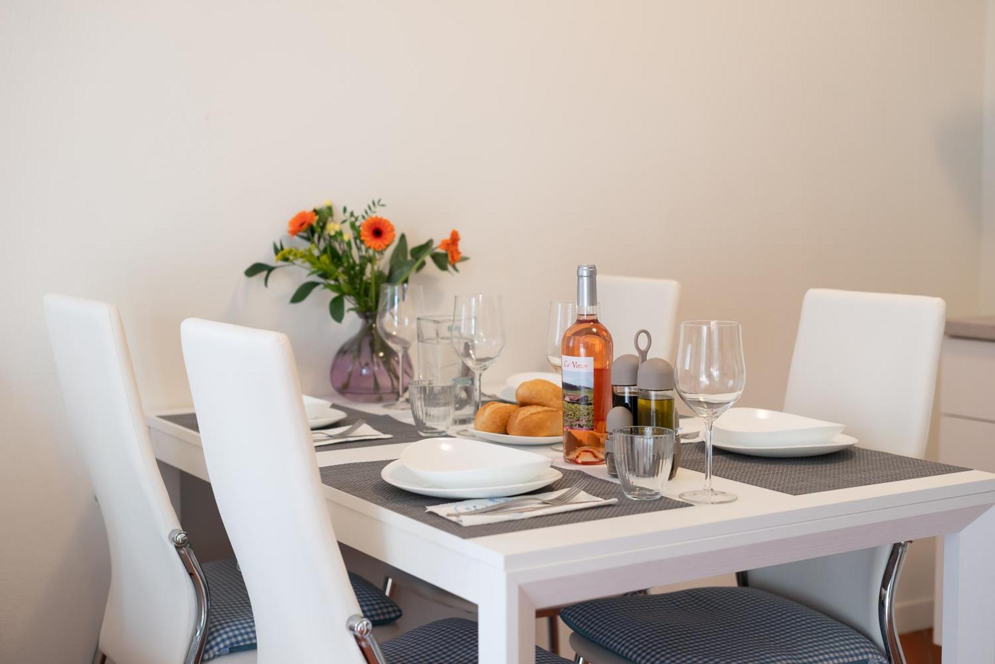 Canevon Suite Apartment Бардолино Экстерьер фото